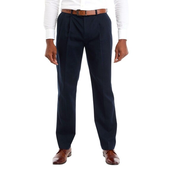 NWT Savane Pleated Performance Chino Comfort Waist Dark Navy Blue Men 40x30 (A6) - Picture 1 of 10